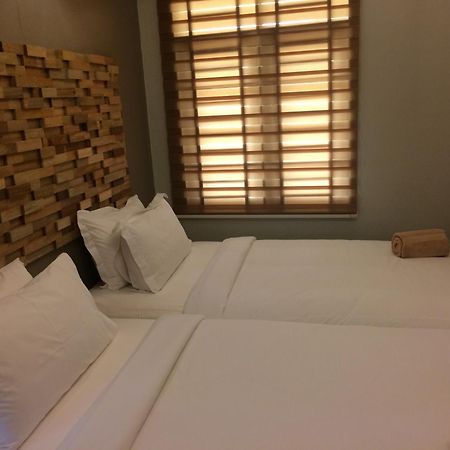 Wan'S Beach Guest House Дунгун Екстериор снимка