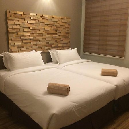 Wan'S Beach Guest House Дунгун Екстериор снимка