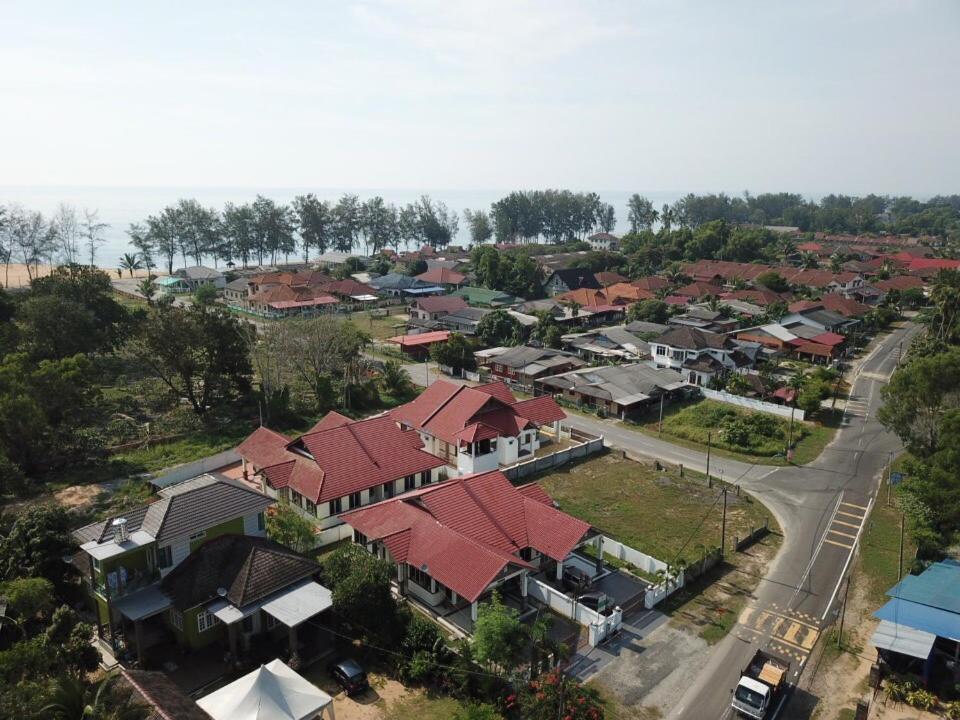 Wan'S Beach Guest House Дунгун Екстериор снимка