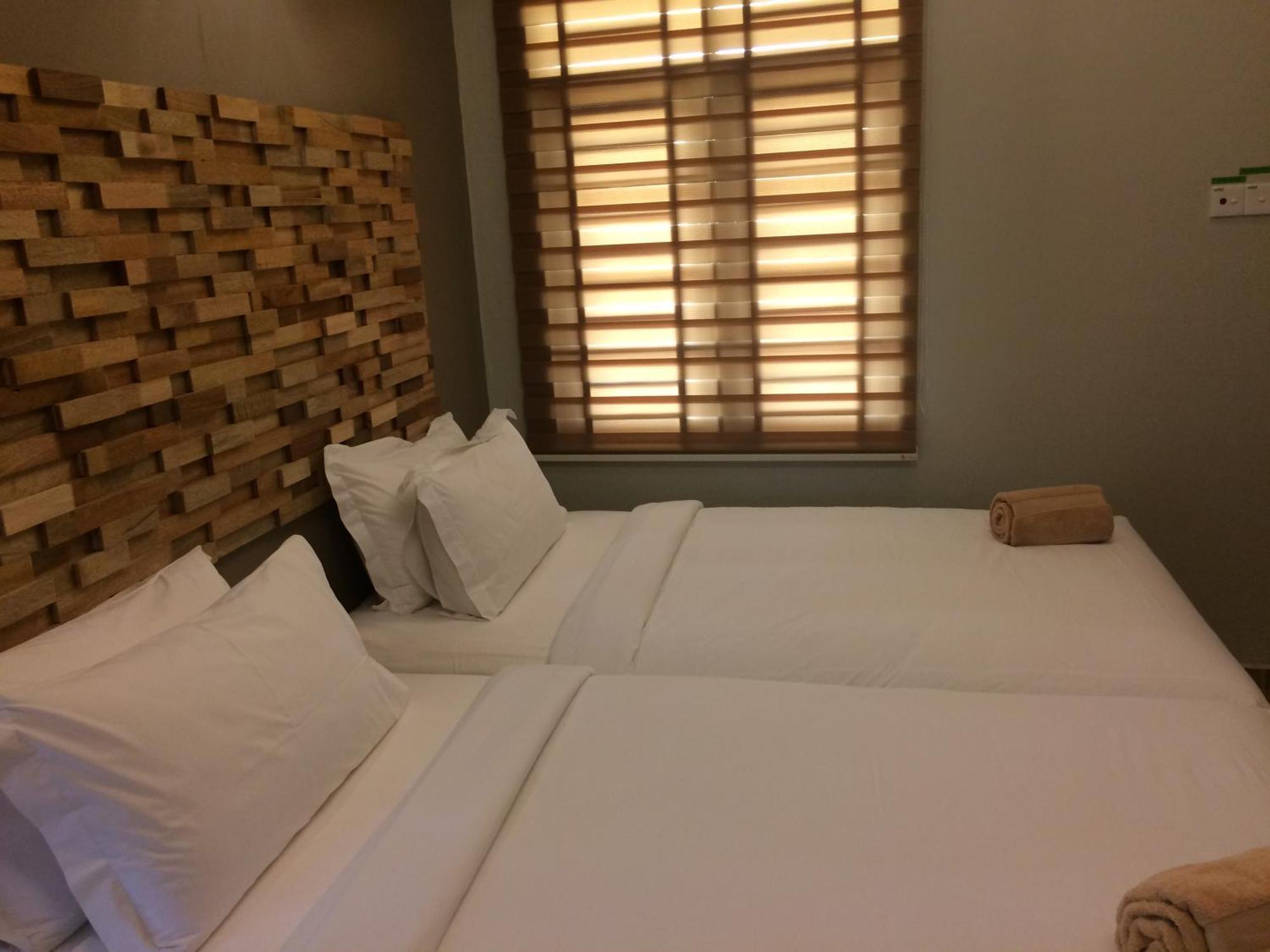 Wan'S Beach Guest House Дунгун Екстериор снимка
