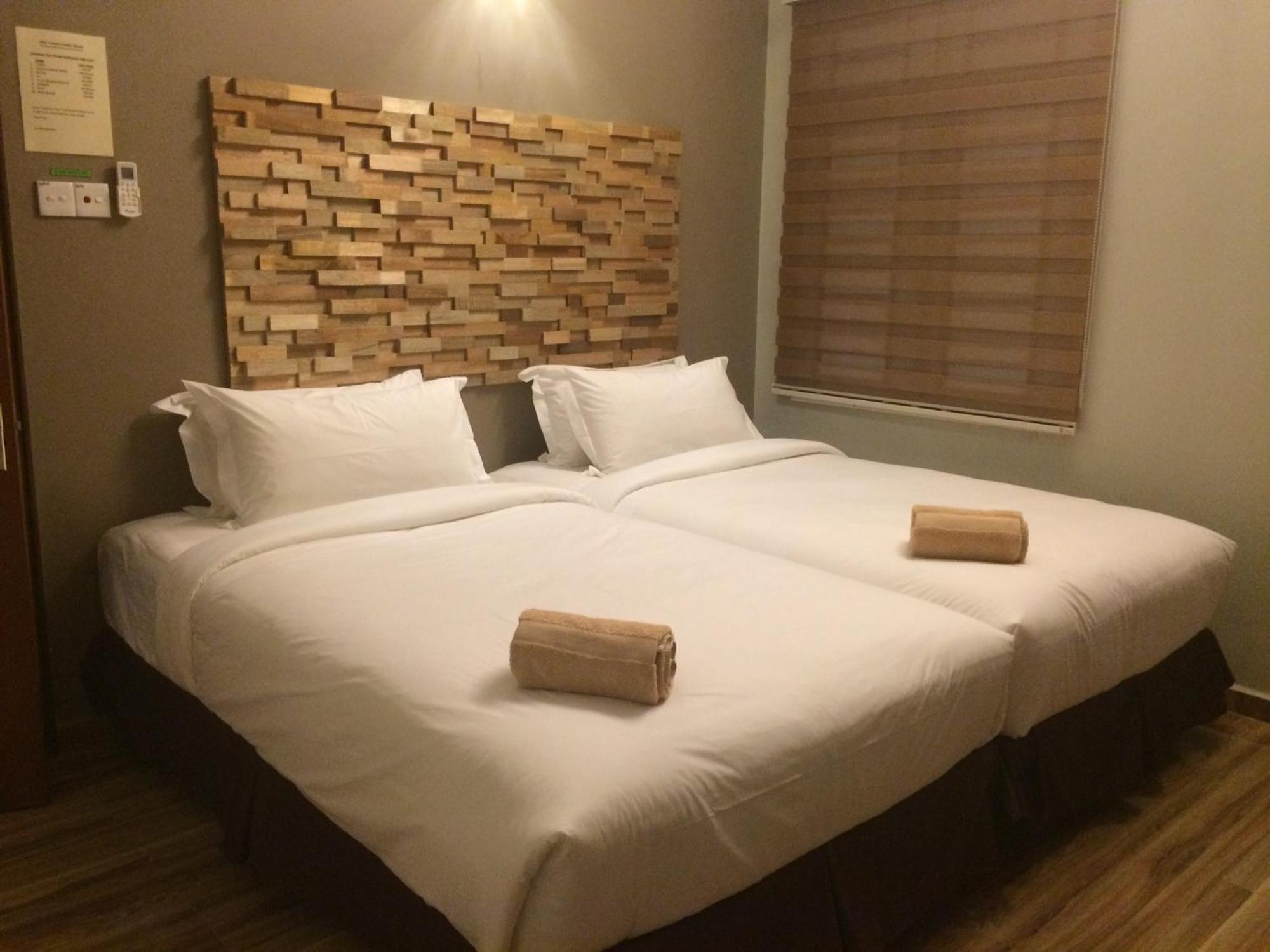 Wan'S Beach Guest House Дунгун Екстериор снимка
