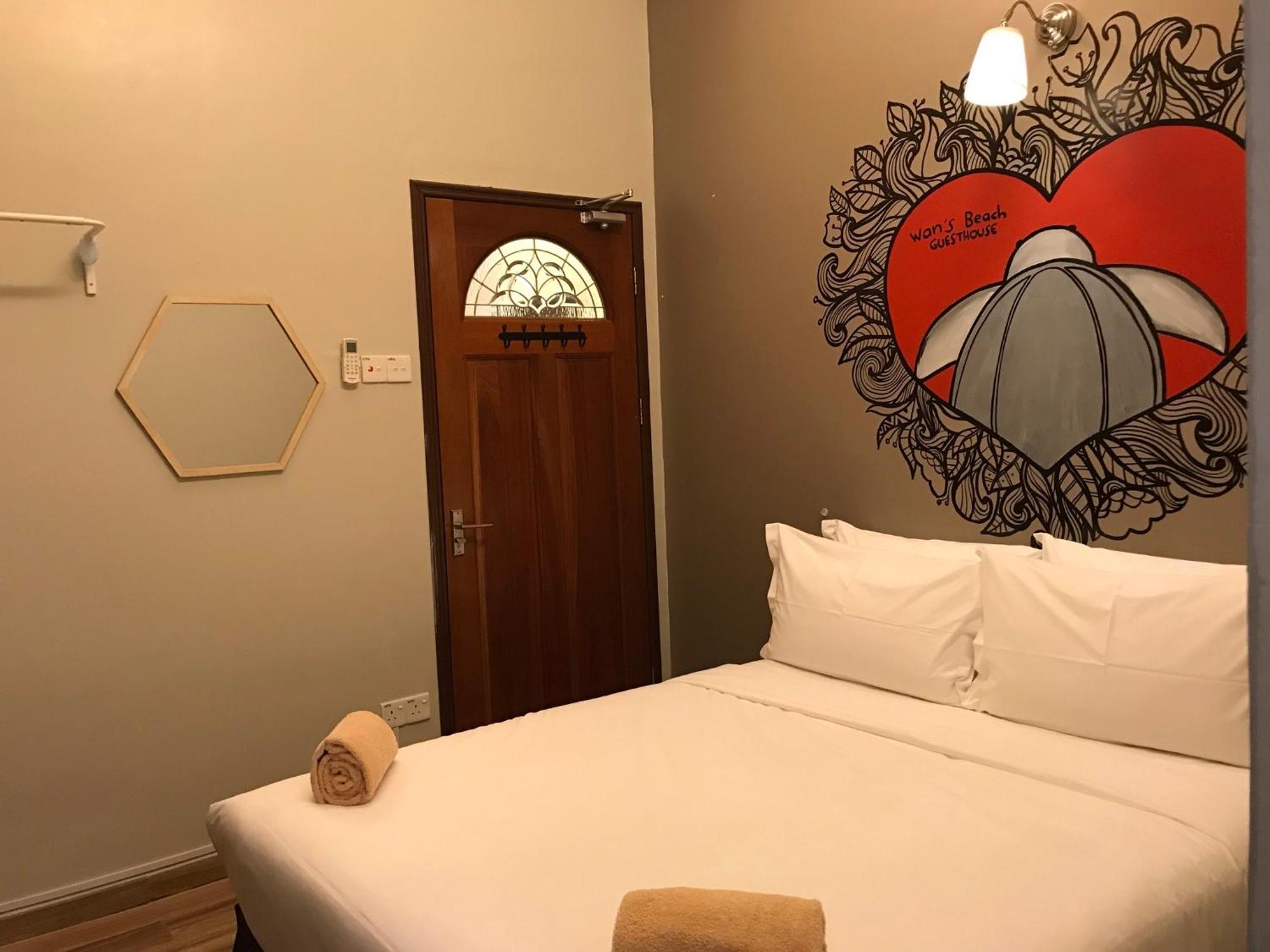 Wan'S Beach Guest House Дунгун Екстериор снимка