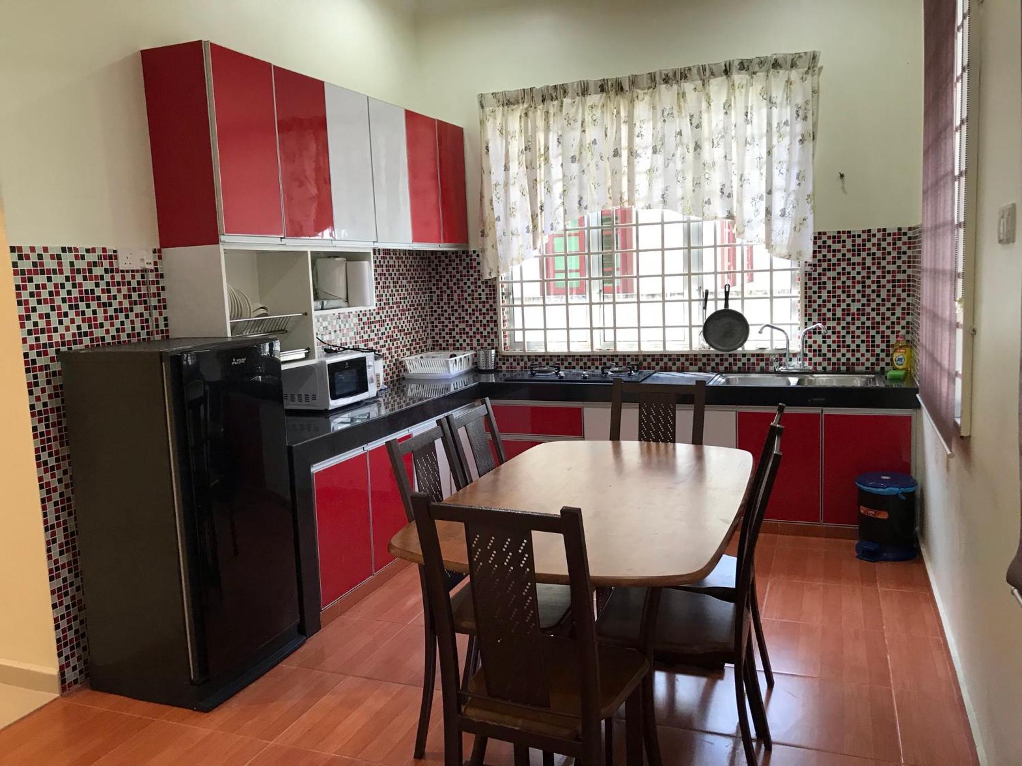 Wan'S Beach Guest House Дунгун Екстериор снимка