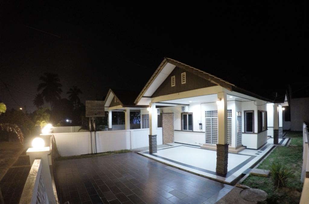 Wan'S Beach Guest House Дунгун Стая снимка